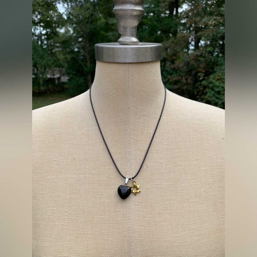 Handmade Heart Obsidian Stone Amulet with Star of David Charm - Picture 9 of 9